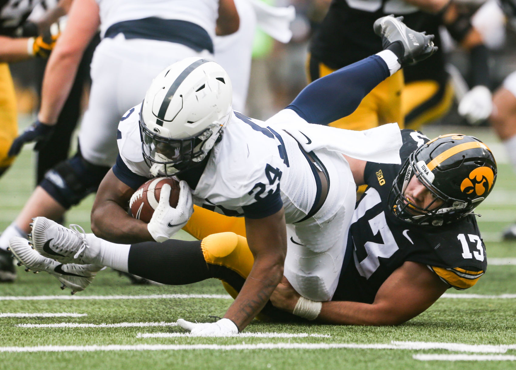 100921-qc-spt-iowa-fball-019